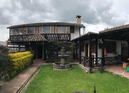 El Descanso “The Rest” Otavalo Exterior photo