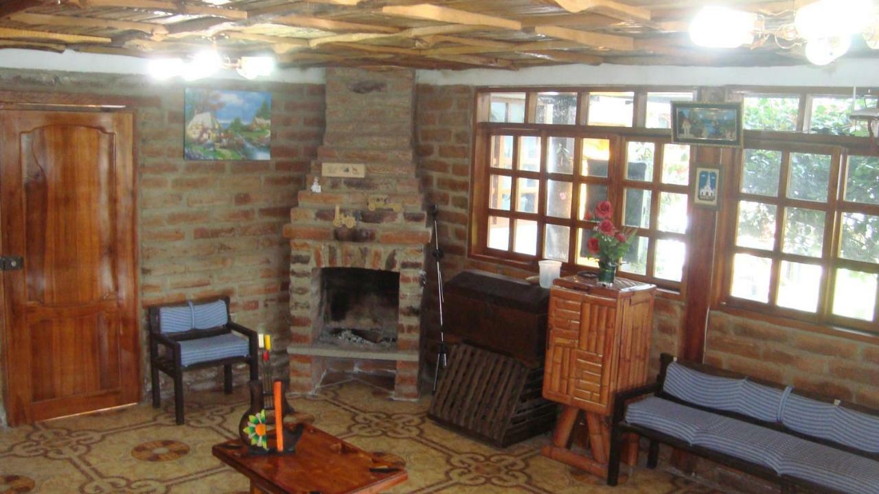 El Descanso “The Rest” Otavalo Exterior photo